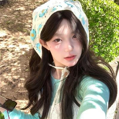 女王蜂游戏 海报