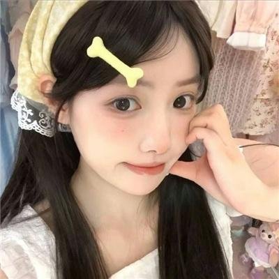 艳光四射 海报